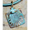 NMP26pd - Detail: Pacific Opal Crystal / Pearlized Green Rawhide