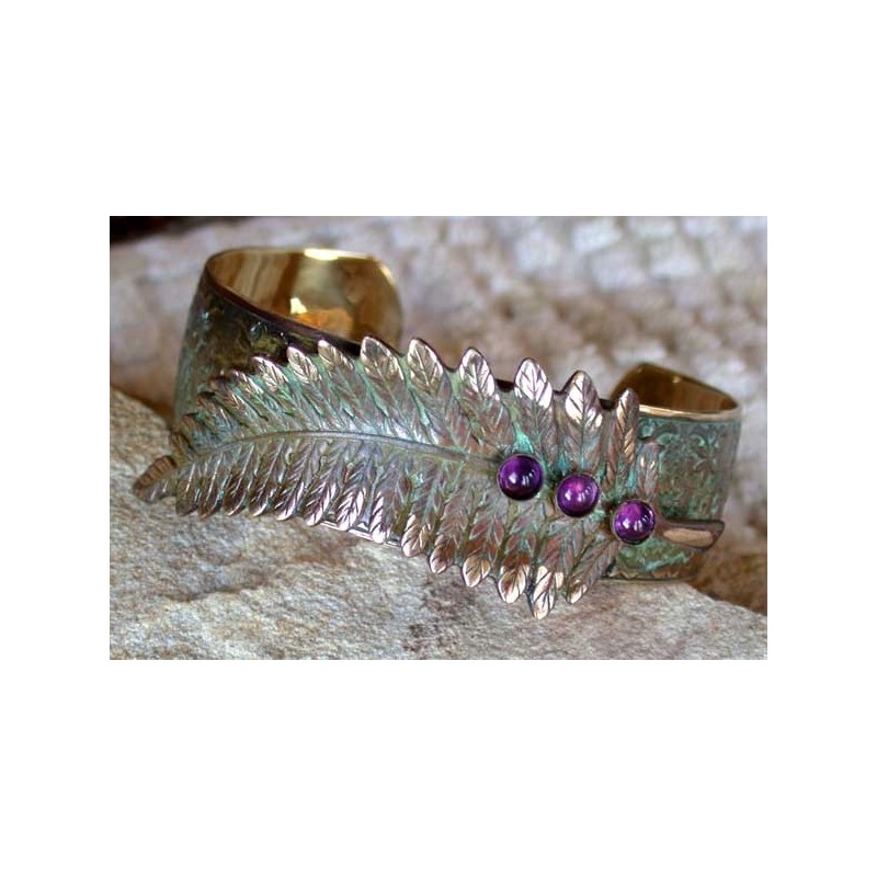 NO8412bc Olive Patina Brass Fern Leaf Cuff - Amethyst 