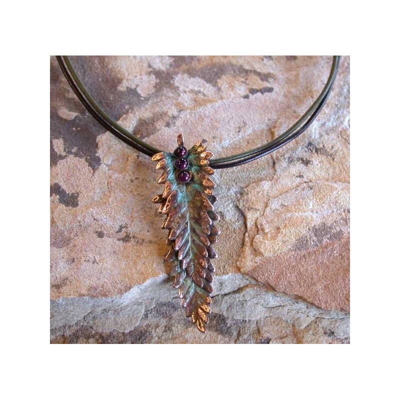 LO609pd Olive Patina Brass Double Fern Leaf Pendant - Amethyst 