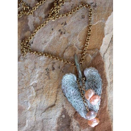 NW46pdCH White Patina Brass Leaf Pendant - Lavender, Pink Pearls 