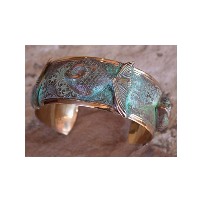 AQP 7663bc Verdigris Patina Solid Brass Sculptural Fish Aquatic Cuff